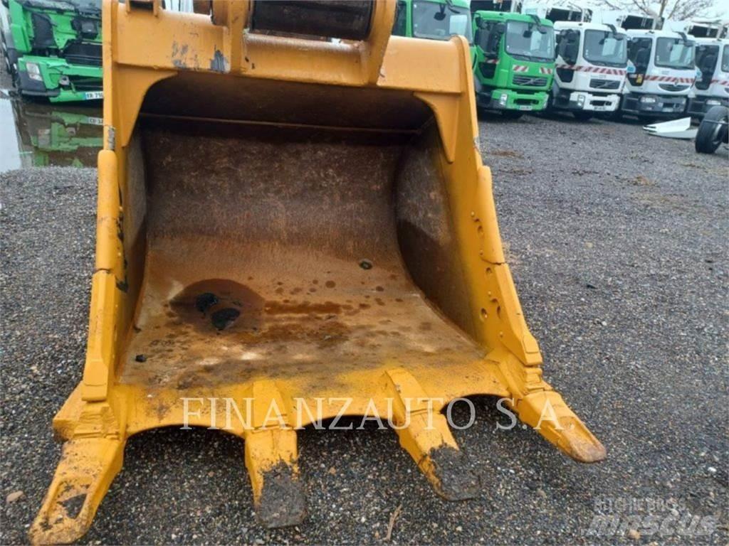 CAT 349D Pásová rýpadla