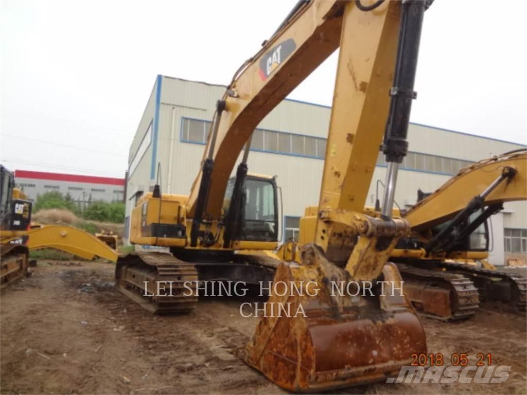 CAT 349D2 Pásová rýpadla