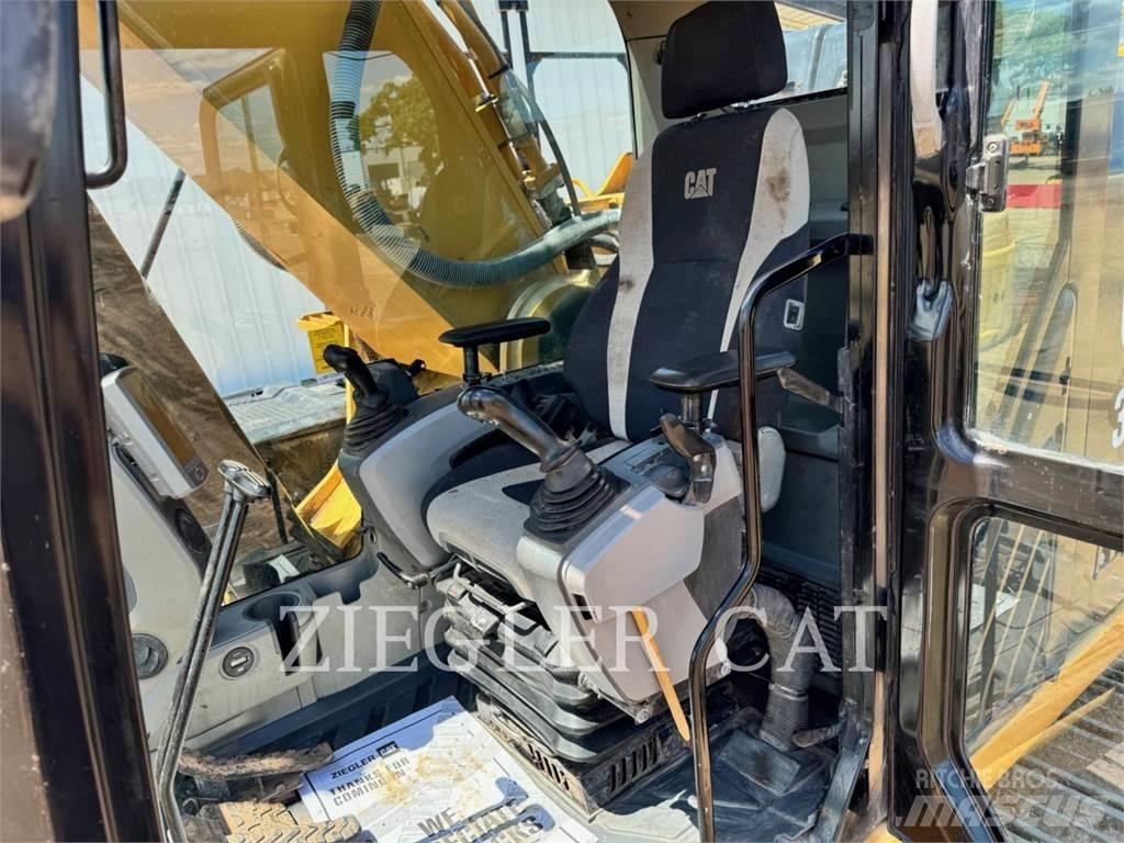 CAT 349E Pásová rýpadla
