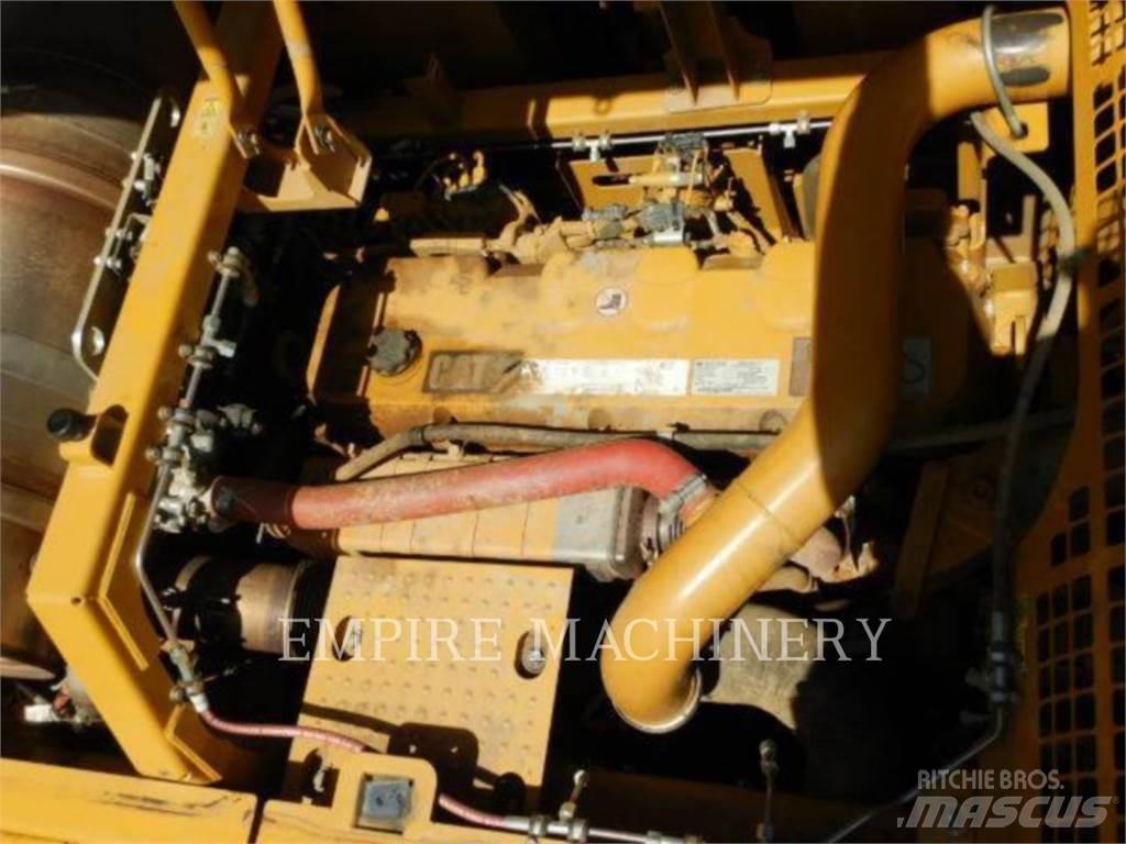 CAT 349FL Pásová rýpadla