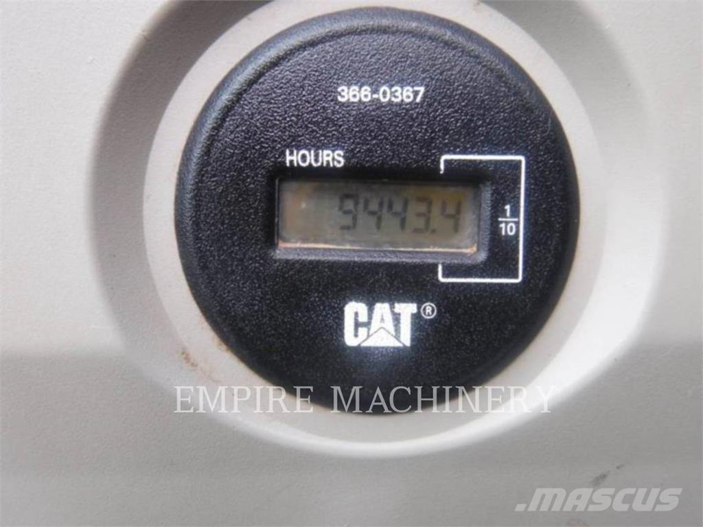 CAT 349FL Pásová rýpadla