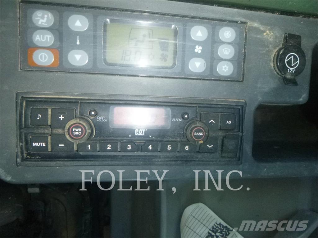 CAT 349FL Pásová rýpadla