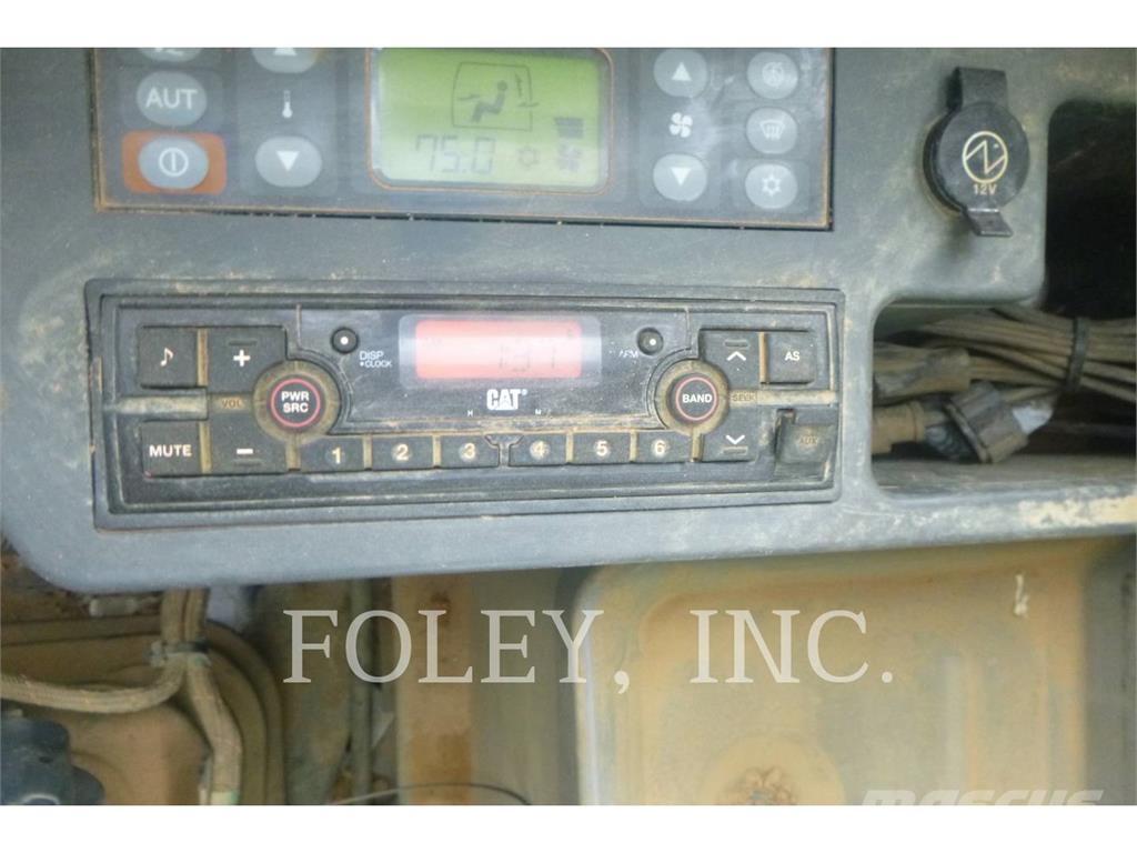 CAT 349FL Pásová rýpadla