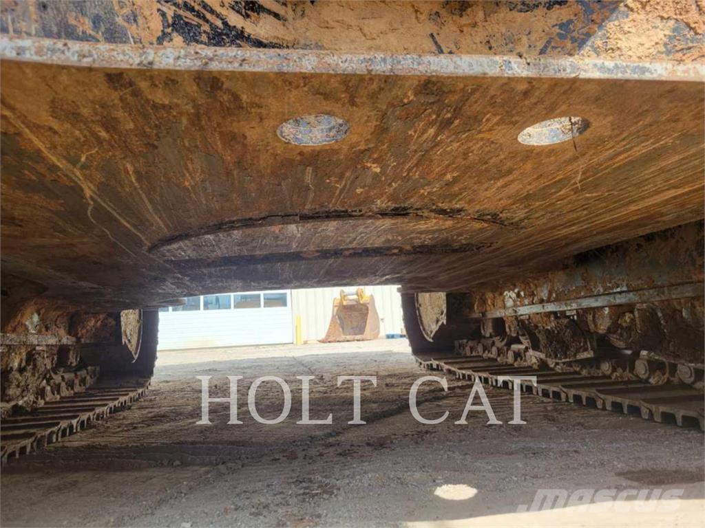 CAT 350 11 TC Pásová rýpadla