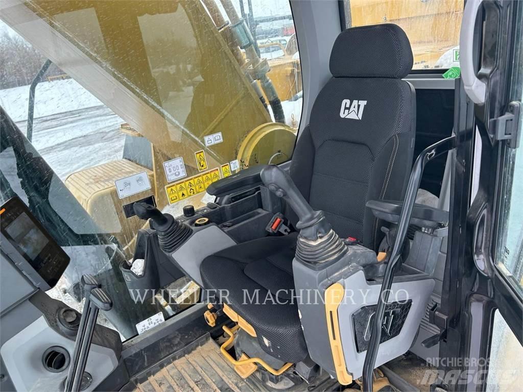 CAT 352 Pásová rýpadla