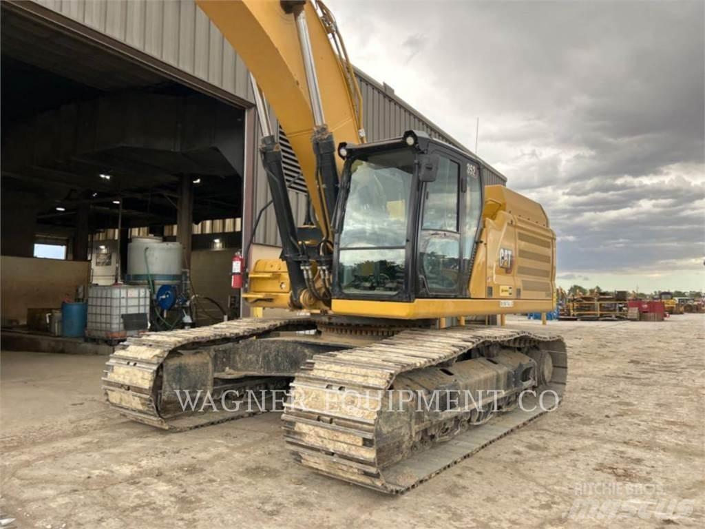 CAT 352 Pásová rýpadla