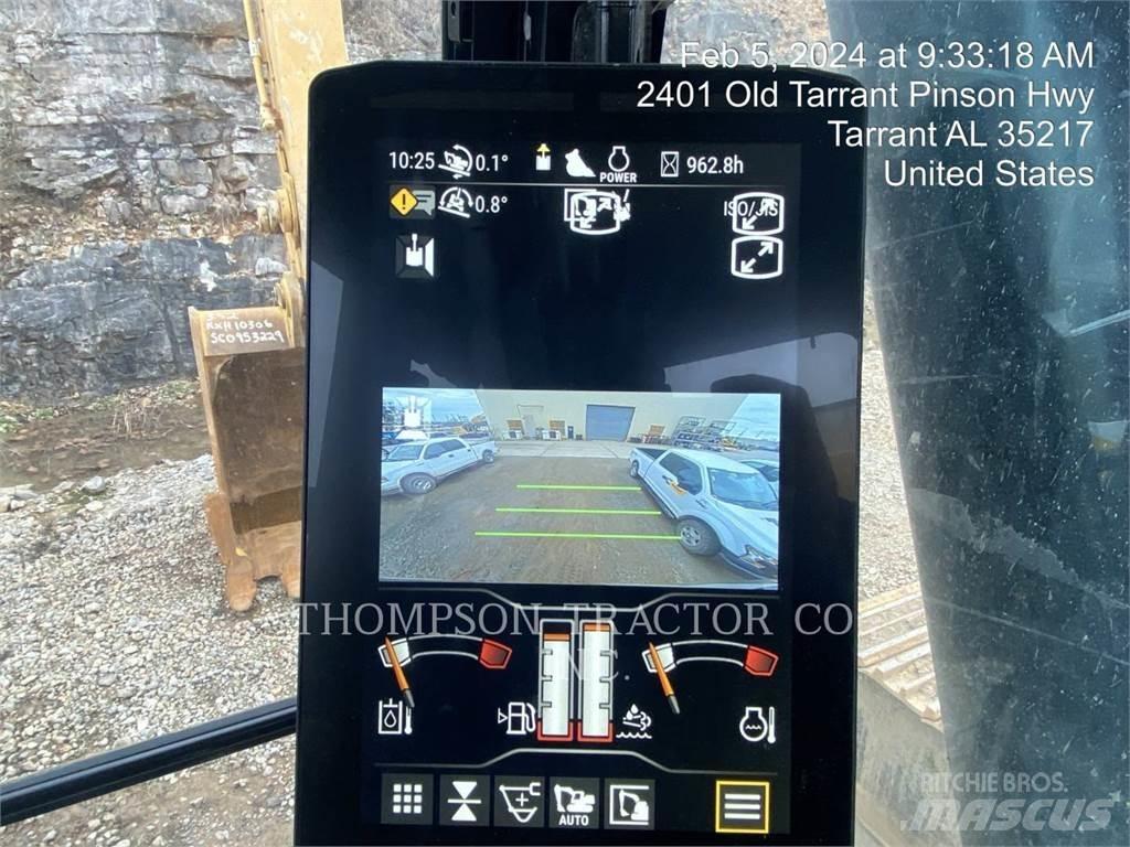 CAT 352 Pásová rýpadla