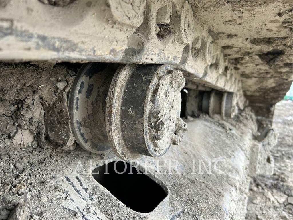 CAT 352-08 3D Pásová rýpadla