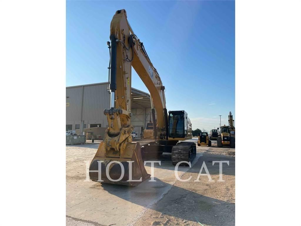 CAT 352 11 Pásová rýpadla