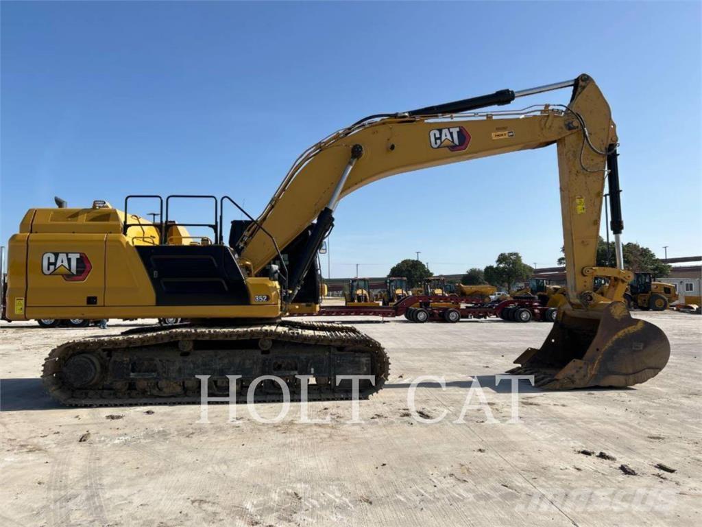 CAT 352 11 Pásová rýpadla