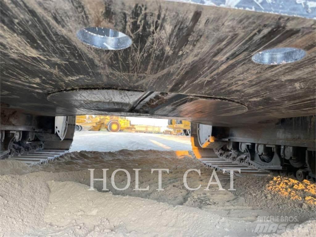 CAT 352 11 TC Pásová rýpadla
