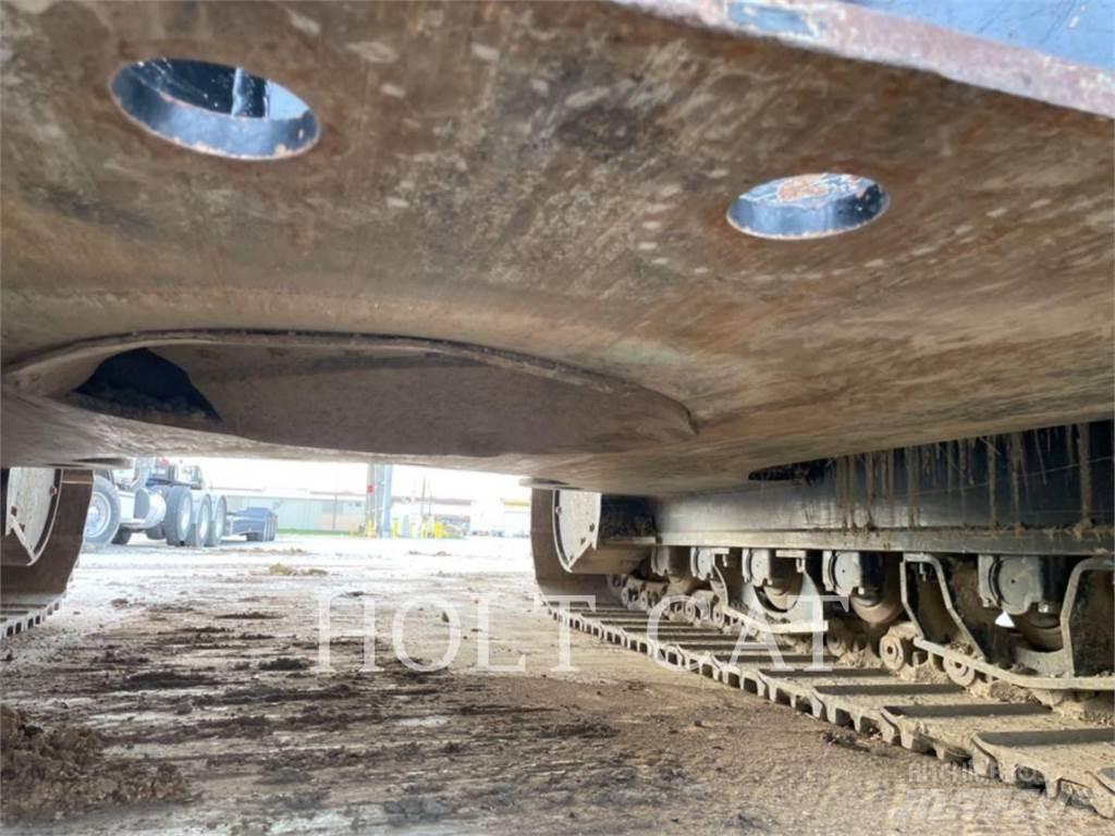 CAT 352 12 Pásová rýpadla
