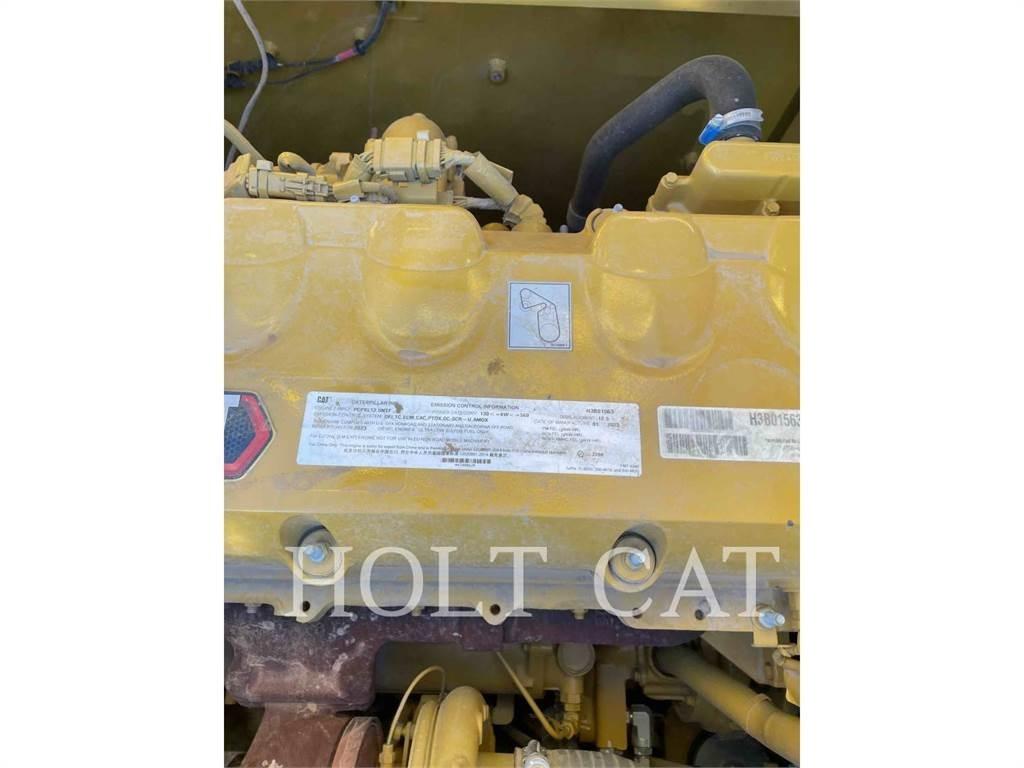 CAT 352 12 TC Pásová rýpadla