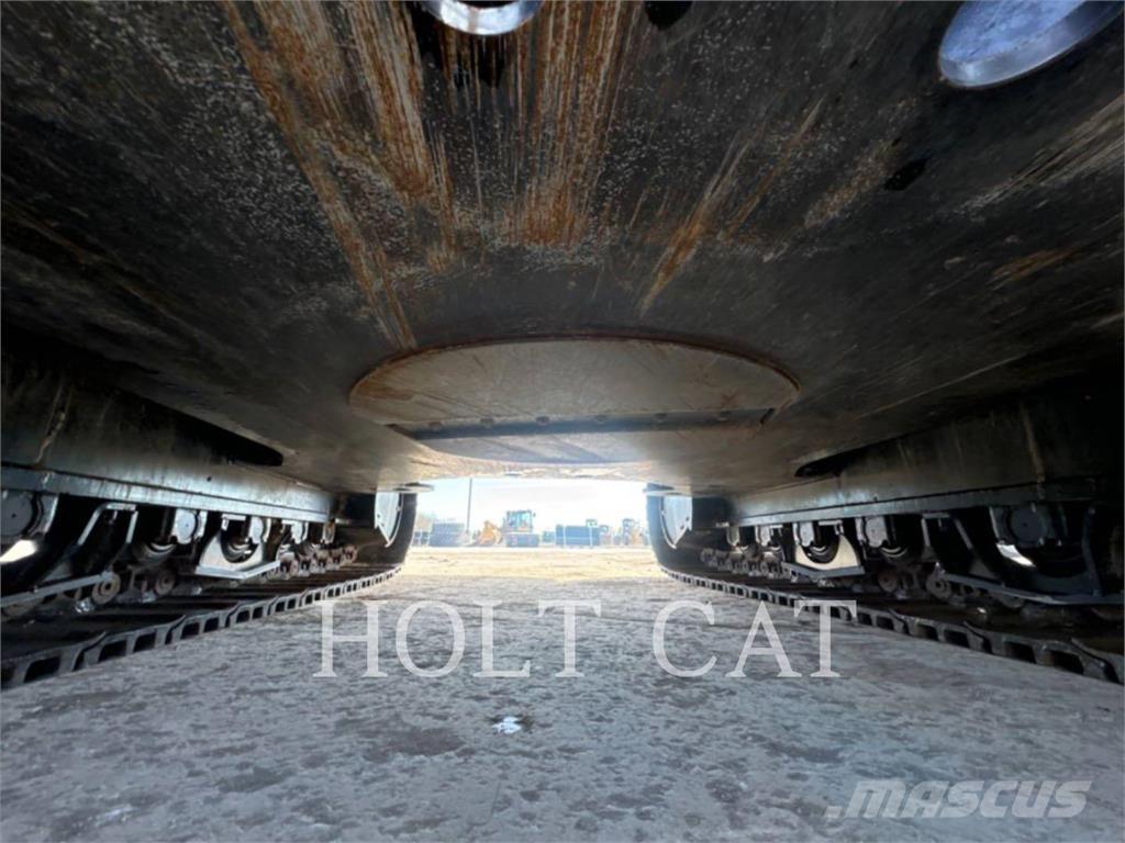 CAT 352 12 TC Pásová rýpadla