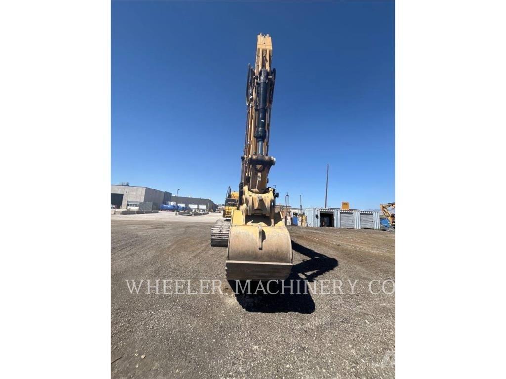 CAT 352 CF Pásová rýpadla