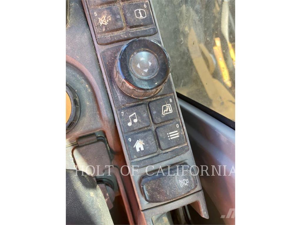 CAT 352VG 3W Pásová rýpadla