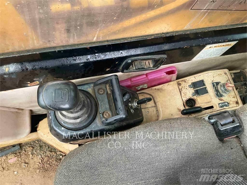 CAT 375L Pásová rýpadla