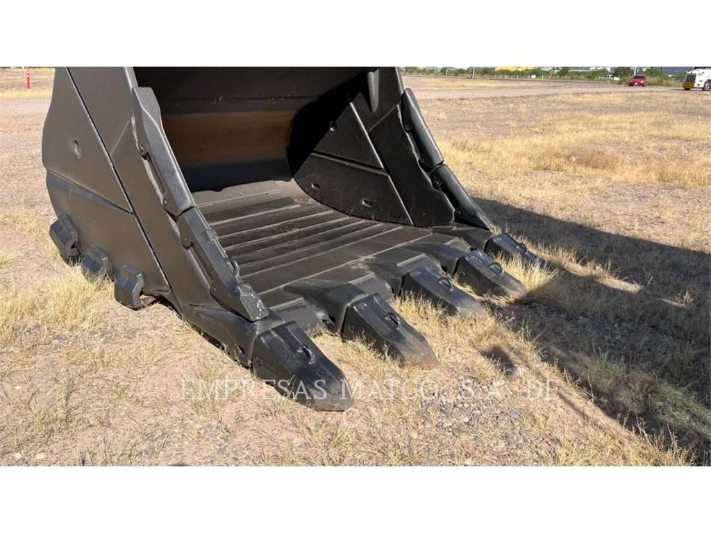 CAT 390DL Pásová rýpadla