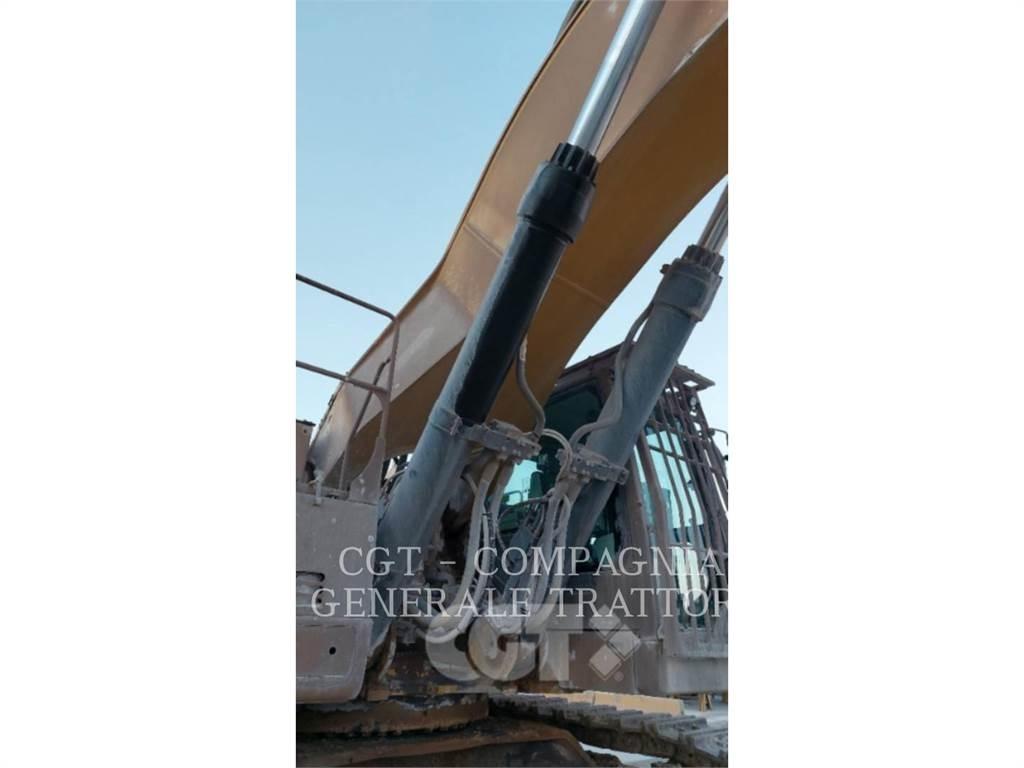 CAT 390F Pásová rýpadla