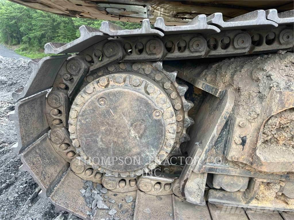 CAT 390FL Pásová rýpadla