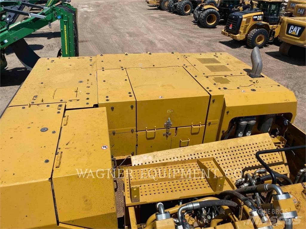 CAT 395 Pásová rýpadla
