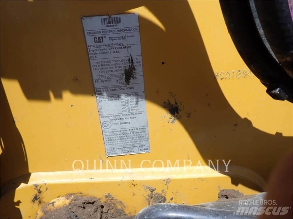 CAT 415F2 IL Smykem řízené nakladače