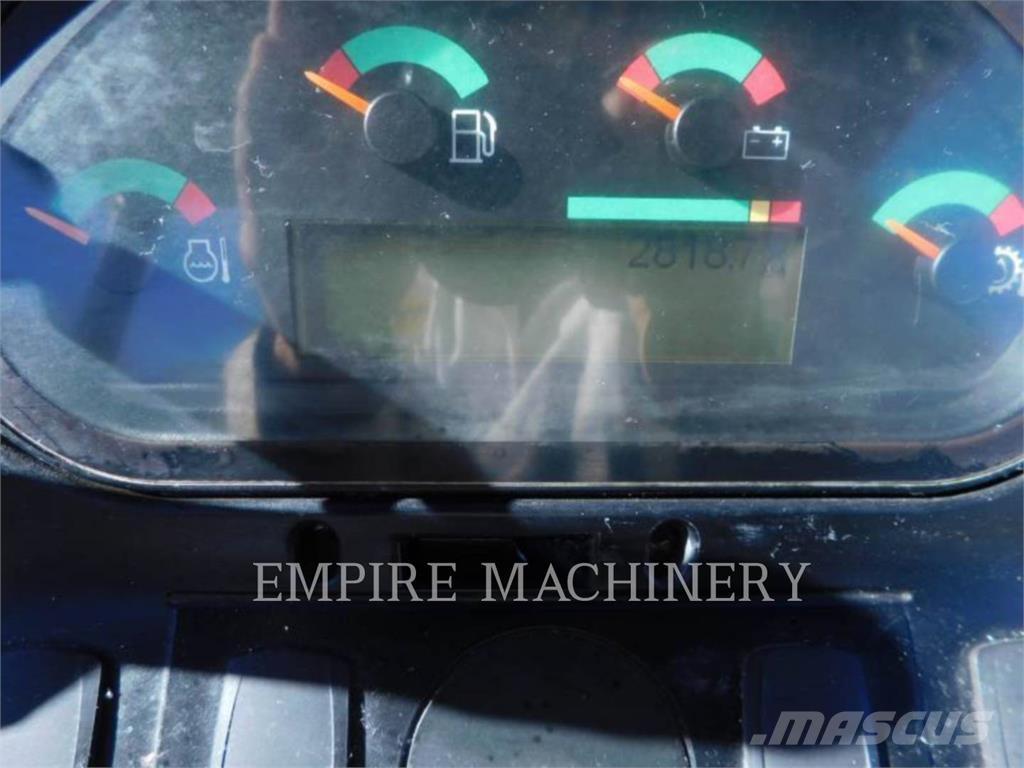 CAT 415F2 IL Kolové nakladače