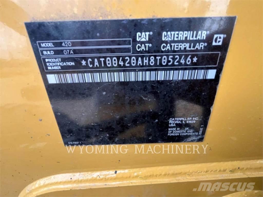 CAT 420 Rýpadlo-nakladače