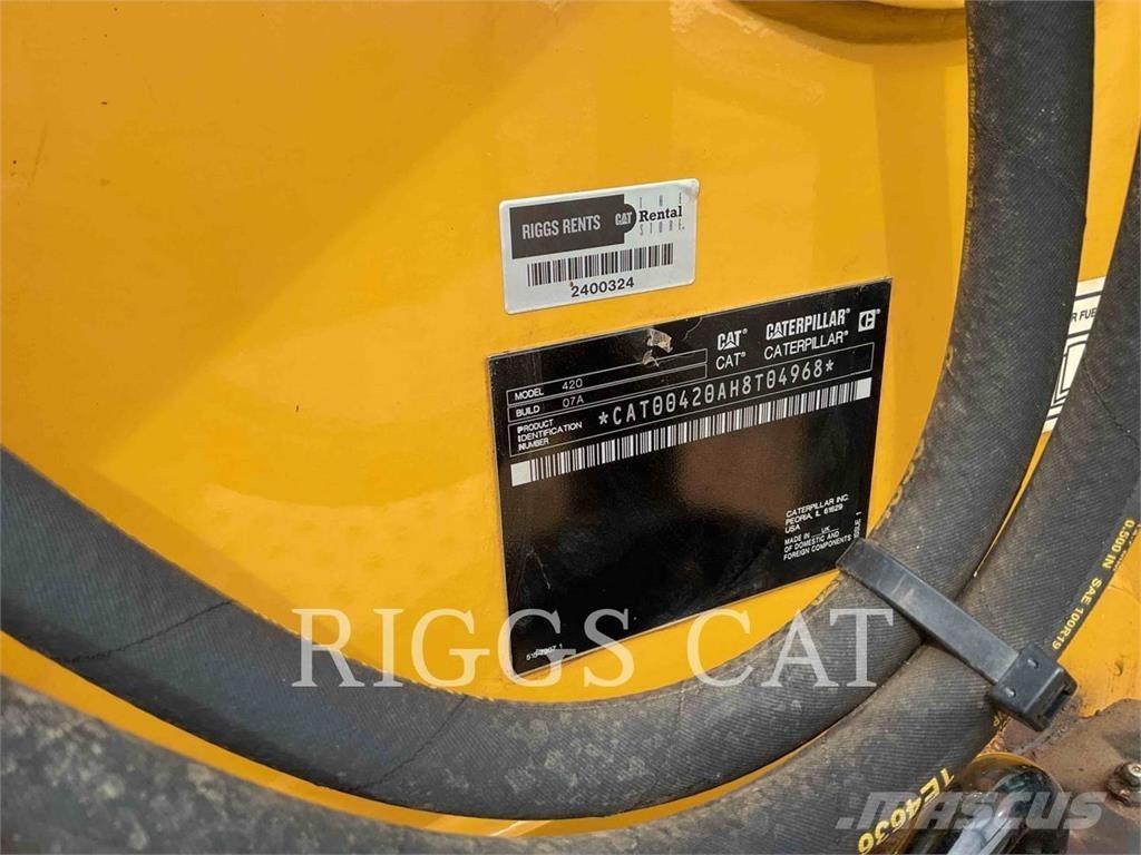 CAT 420 4AEM Rýpadlo-nakladače