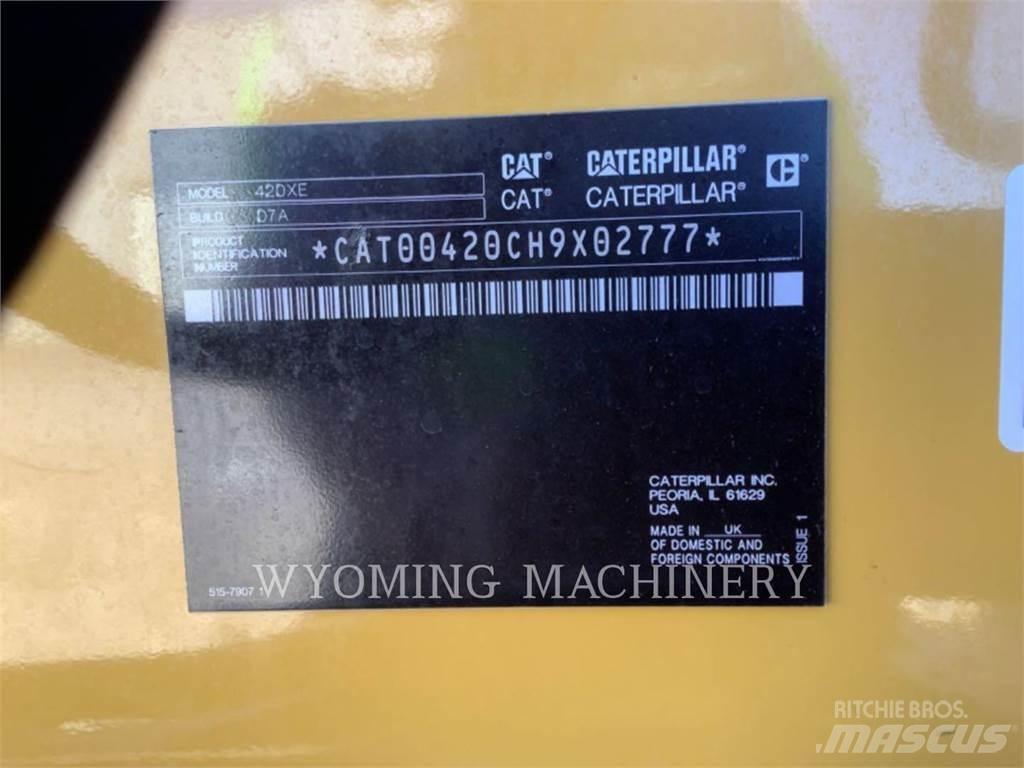 CAT 420 XE Rýpadlo-nakladače