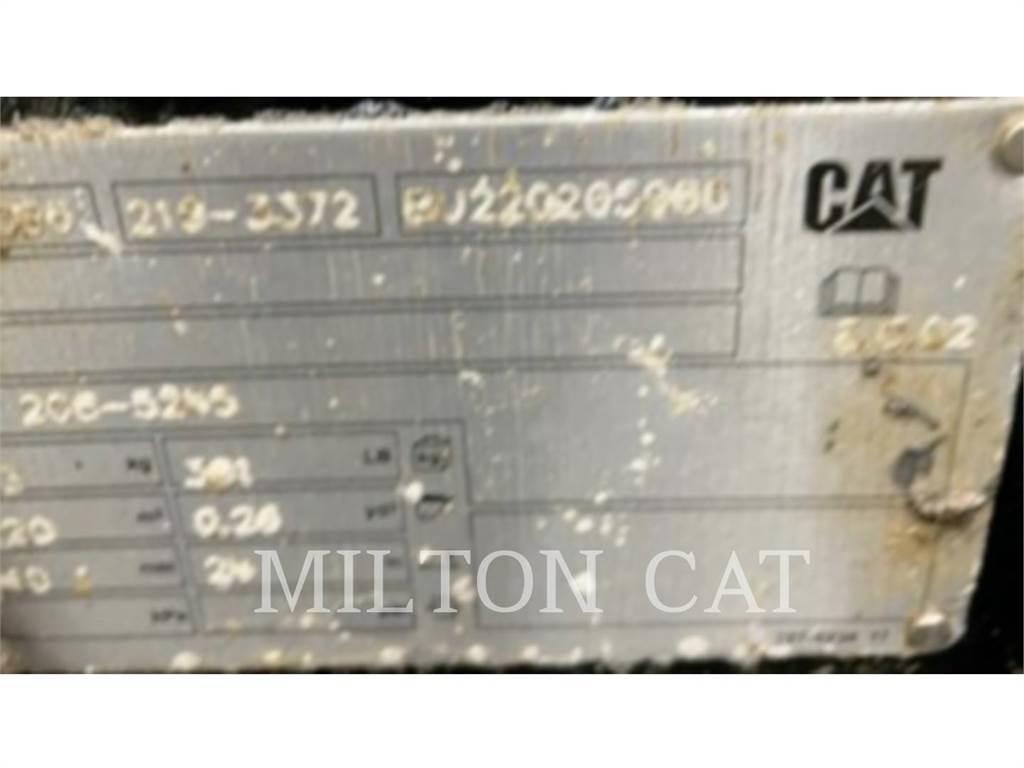CAT 420BACKHOEBUCKET24 Lopaty