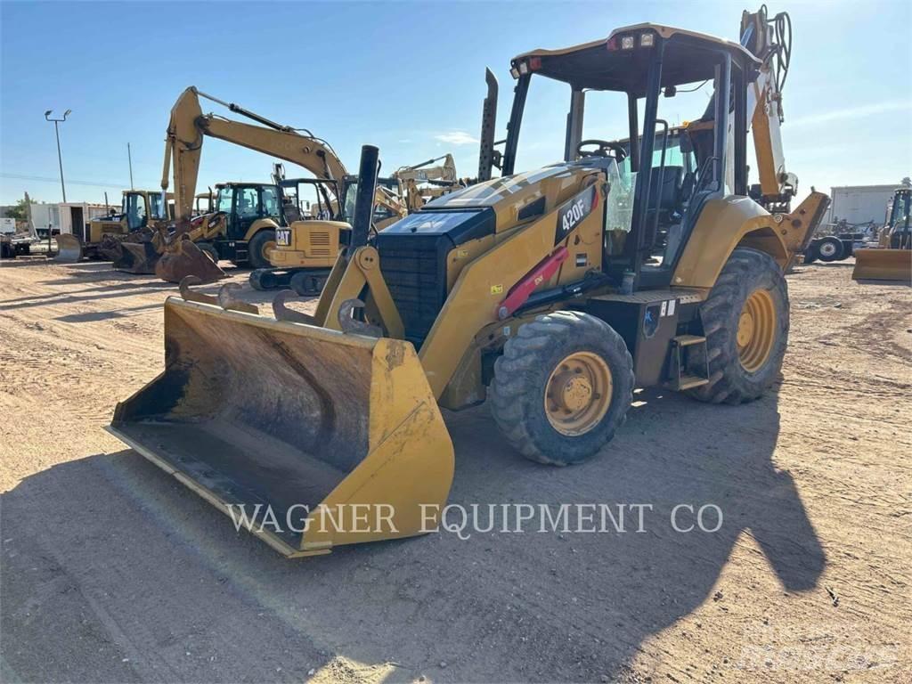 CAT 420F2 4WDE Rýpadlo-nakladače