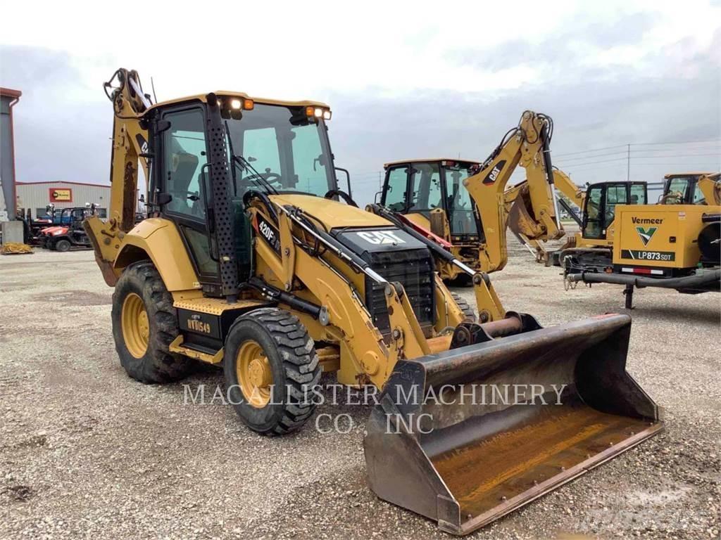 CAT 420F2IT Rýpadlo-nakladače