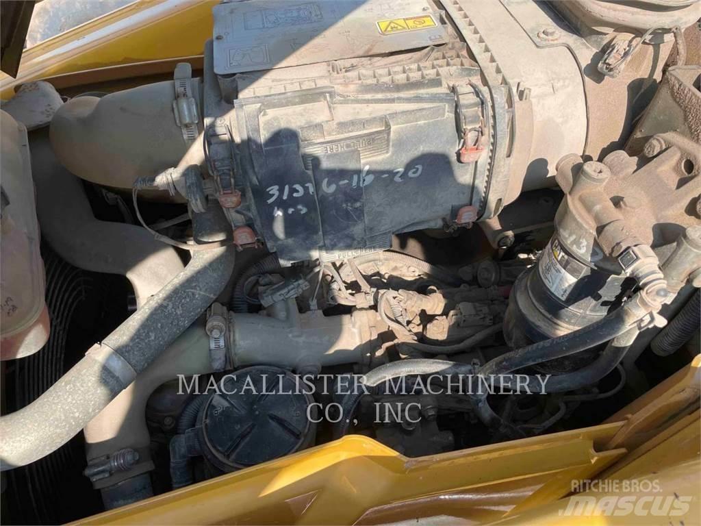 CAT 420F2ST Rýpadlo-nakladače