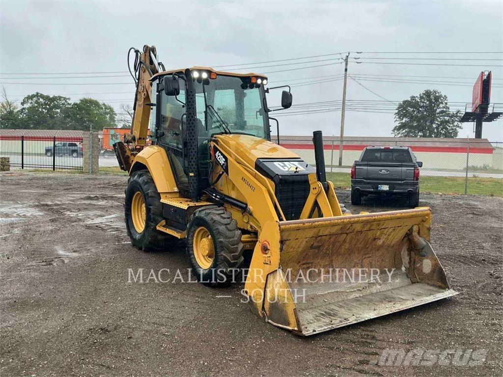 CAT 420F2ST Rýpadlo-nakladače