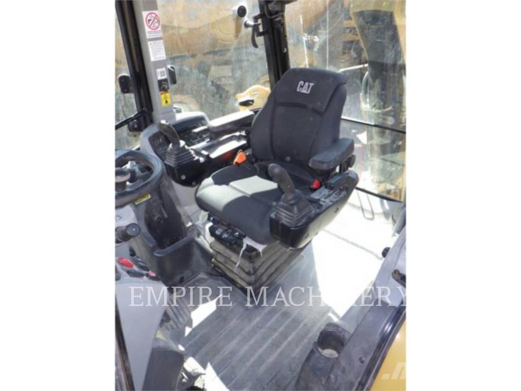 CAT 420XE4ECIP Rýpadlo-nakladače