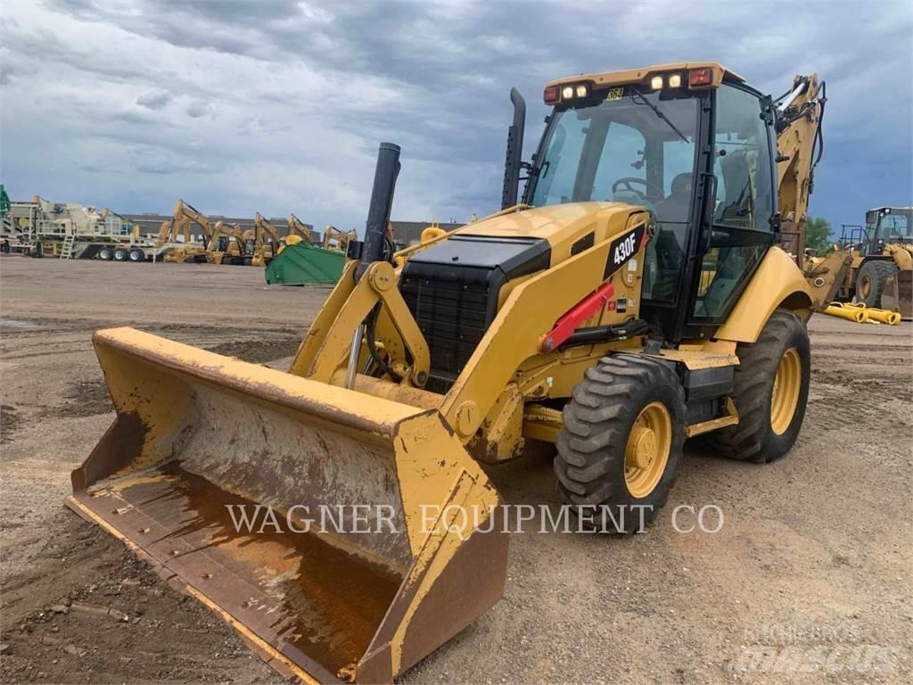 CAT 430F 4WD Rýpadlo-nakladače