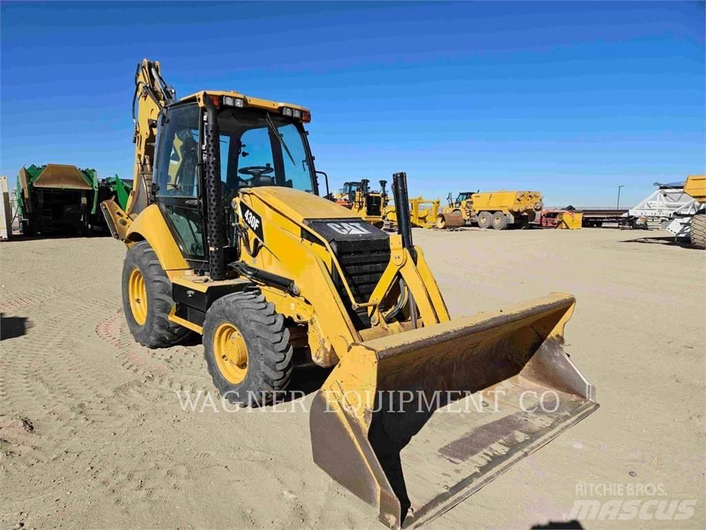 CAT 430F 4WD Rýpadlo-nakladače