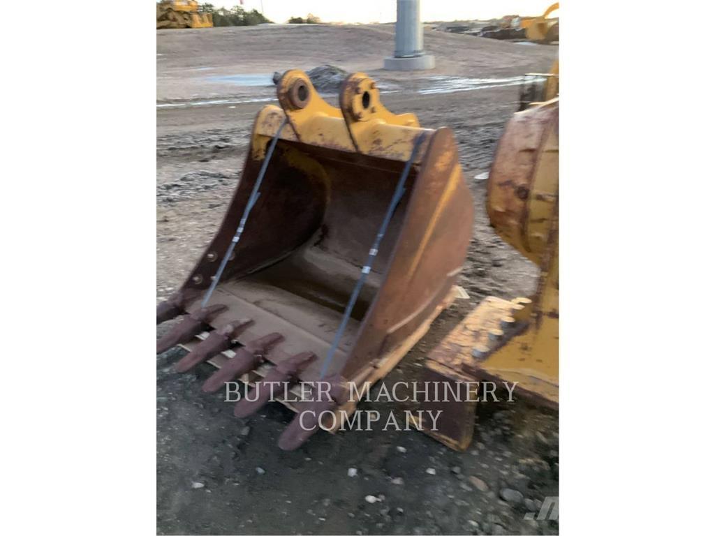 CAT 48GC BUCKET Lopaty