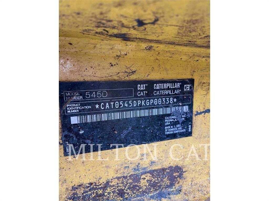CAT 545D Skiddery