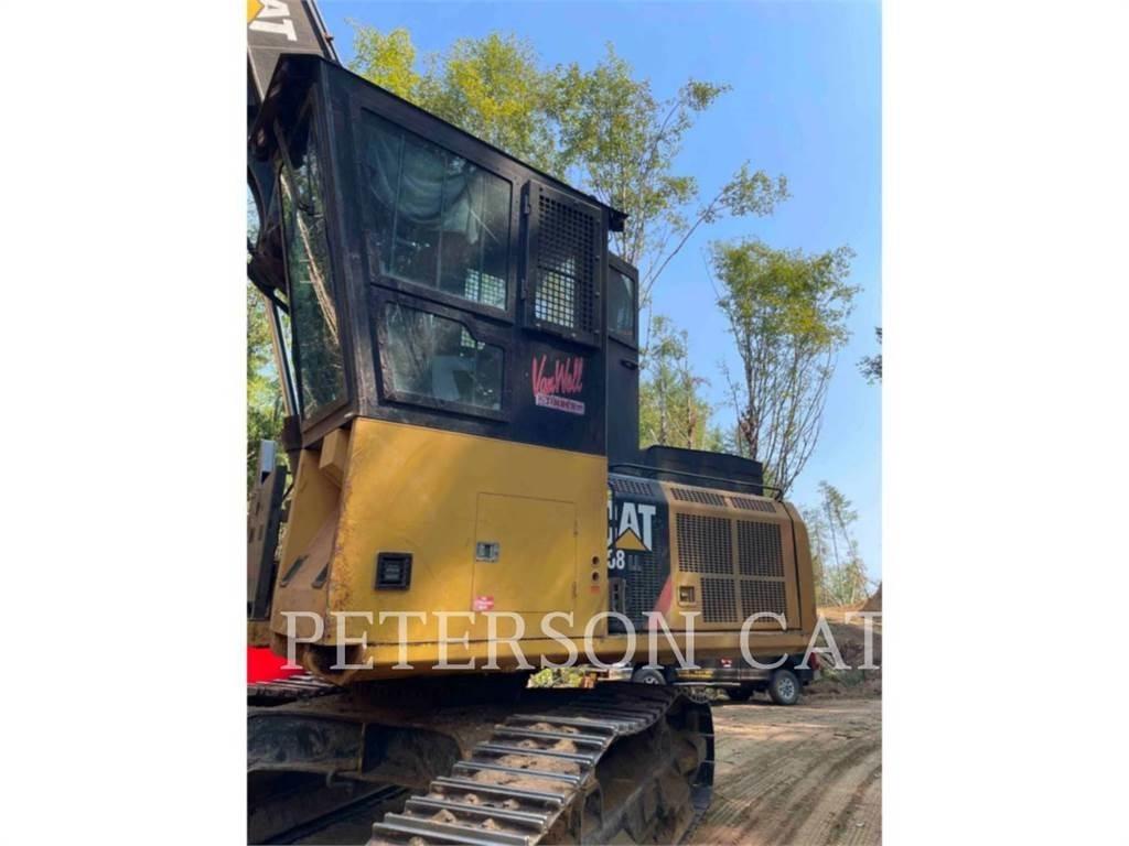 CAT 568 Lesní traktory