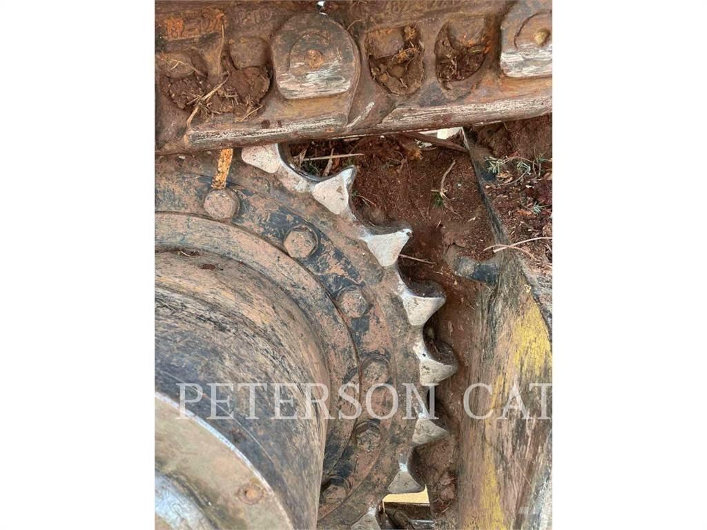 CAT 568 LL Kombinované stroje