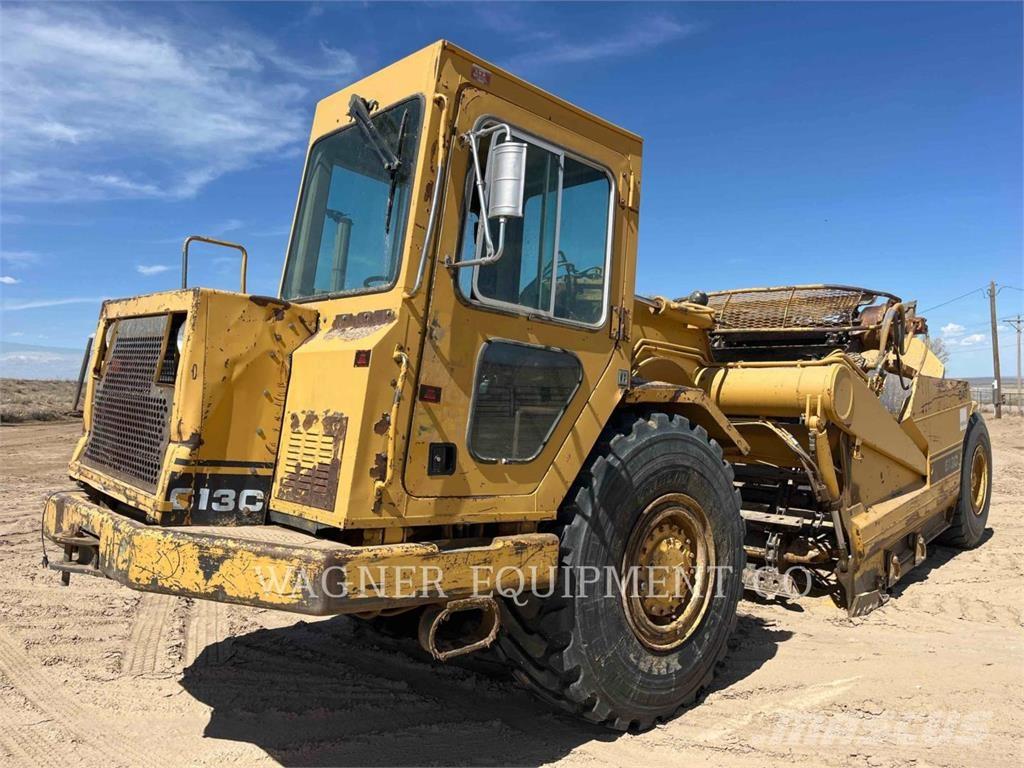 CAT 613C Skrejpry