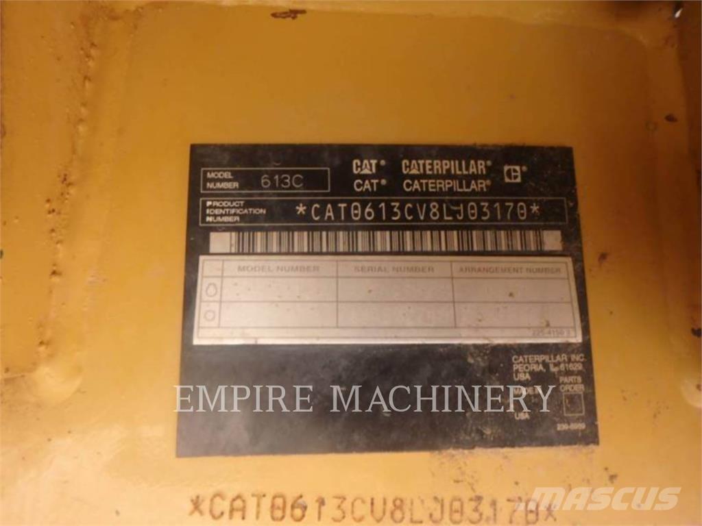 CAT 613C Skrejpry