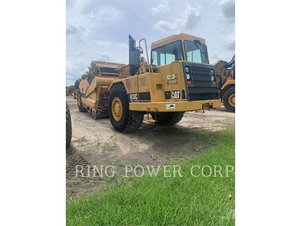 CAT 613C Skrejpry
