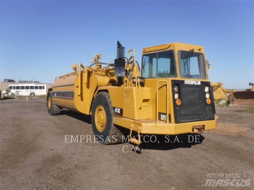 CAT 613C Cisterny na vodu