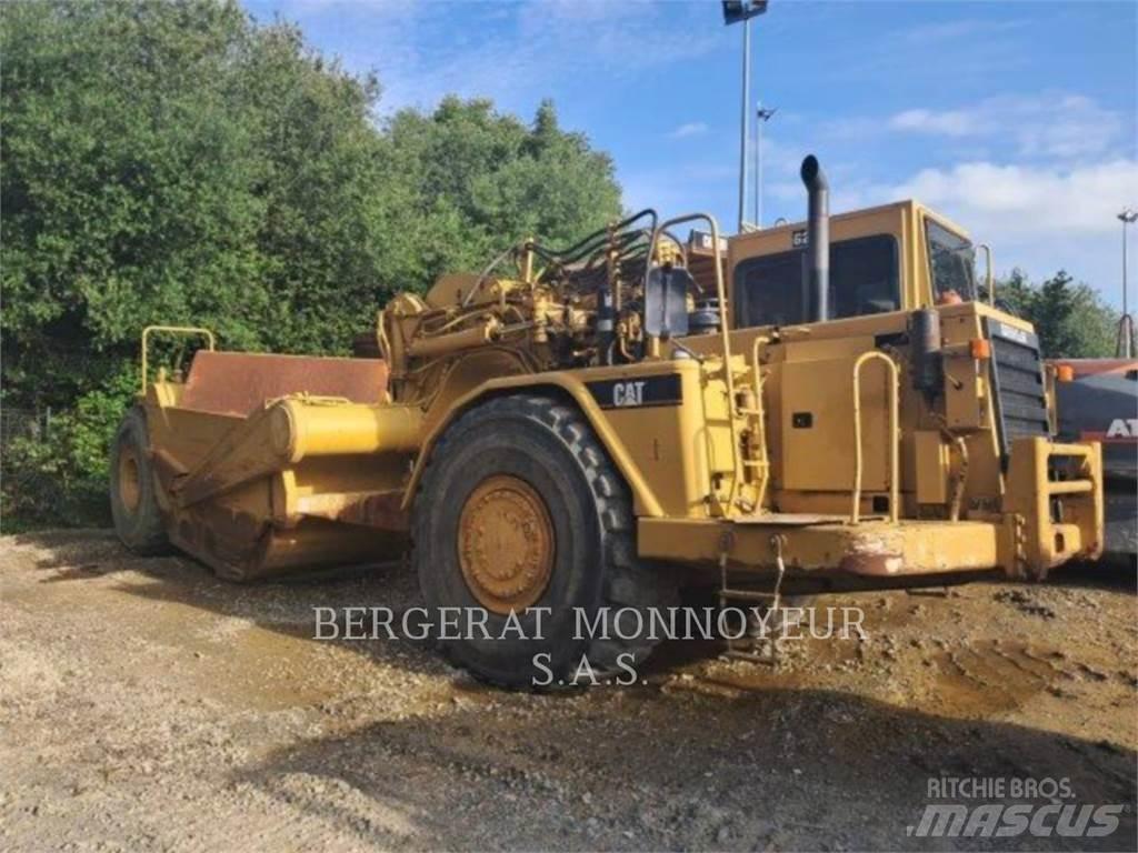 CAT 621F Skrejpry