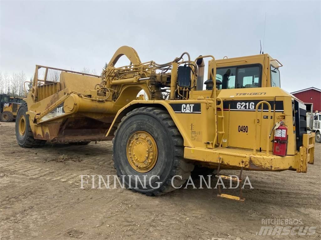 CAT 621G Skrejpry