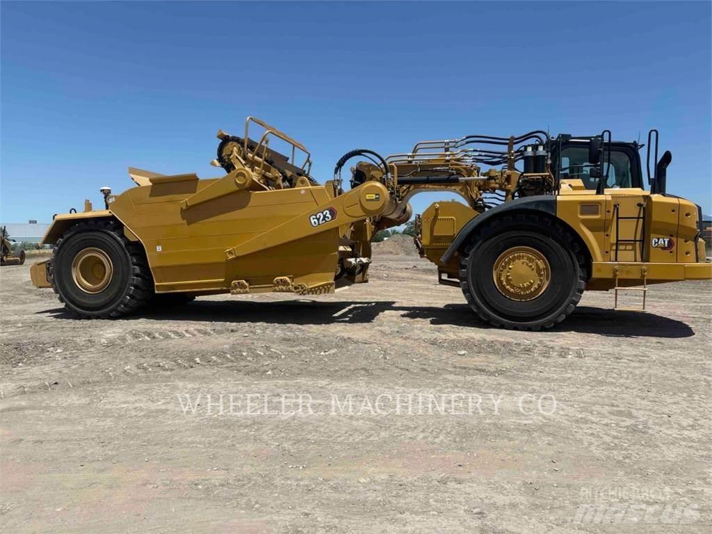 CAT 623 Skrejpry