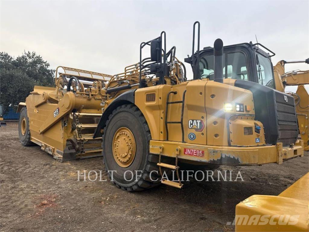 CAT 623 Skrejpry